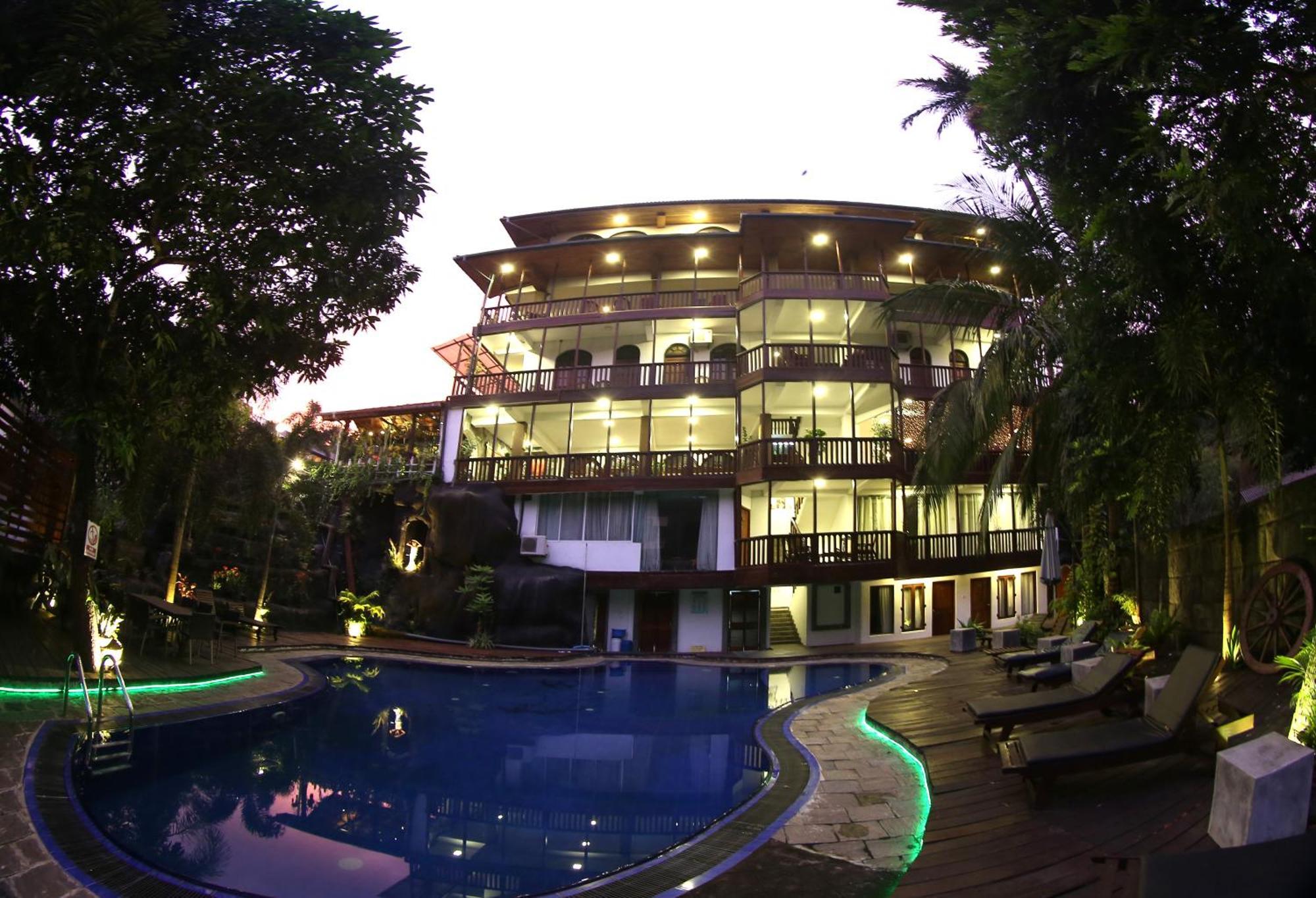 Hotel Sunray - Level 1 Certified Kandy Extérieur photo