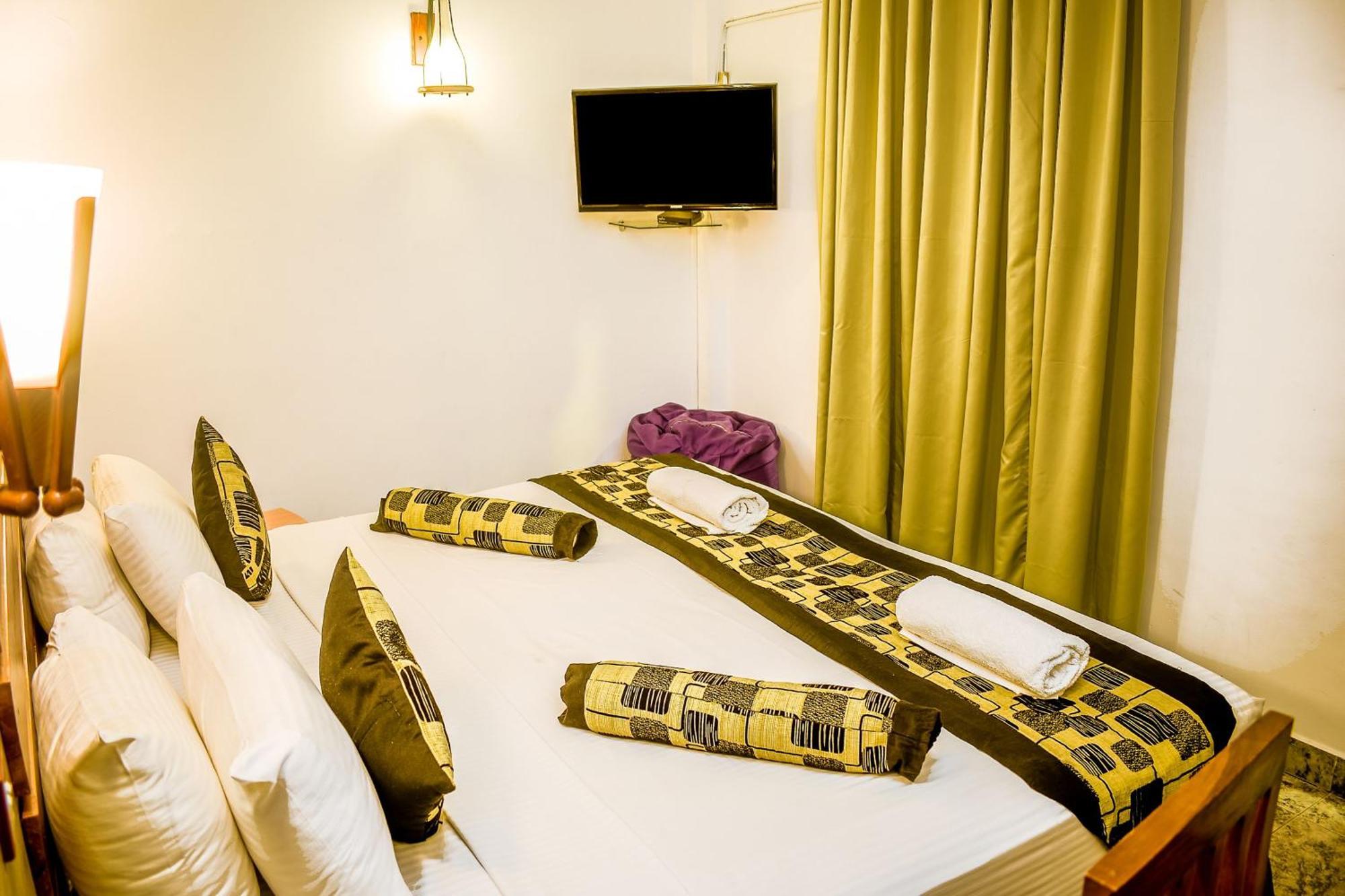 Hotel Sunray - Level 1 Certified Kandy Extérieur photo